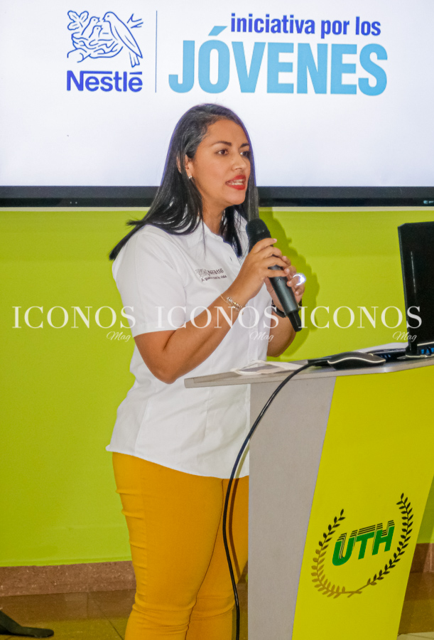 Entrega capital semilla a emprendedores by UTH 2022