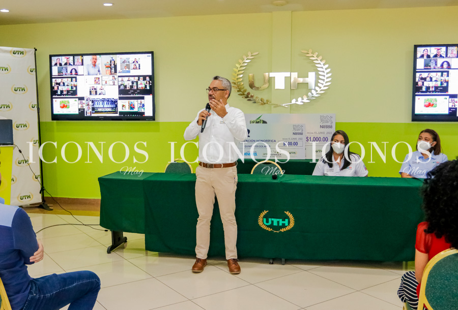 Entrega capital semilla a emprendedores by UTH 2022