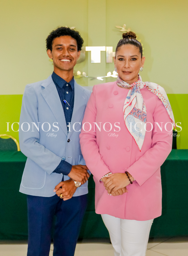 Entrega capital semilla a emprendedores by UTH 2022