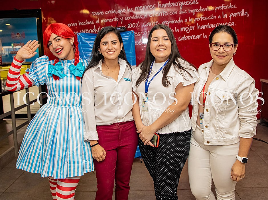 Campaña Techemos sueños by Wendy's Honduras y Techo