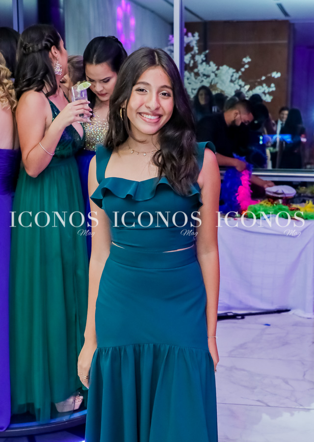 Quince años Leda Isabella Rombolá García