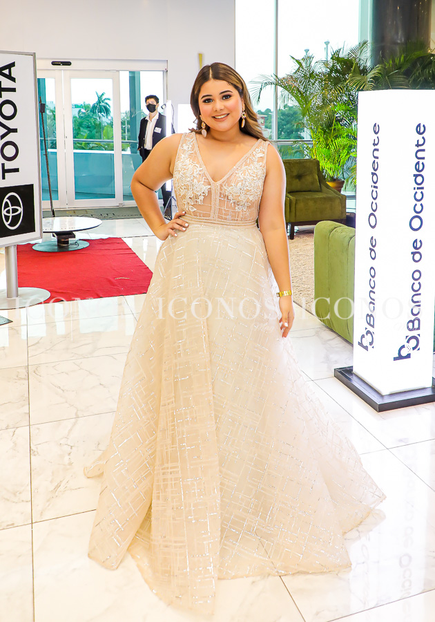 Seniors EIS 2022 mejor vestidas Escuela Internacional Sampedrana