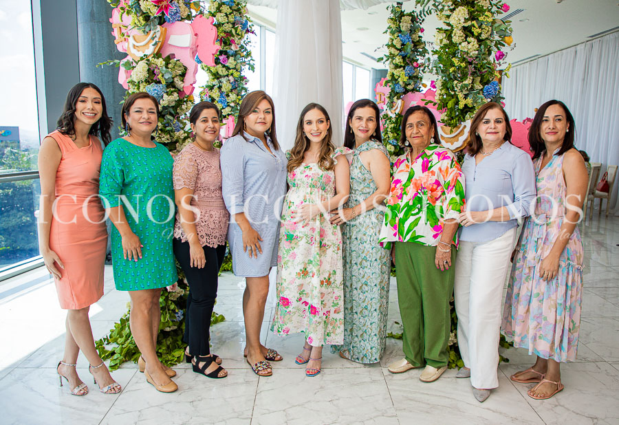 Baby shower María de los Ángeles Santos de Lardizábal