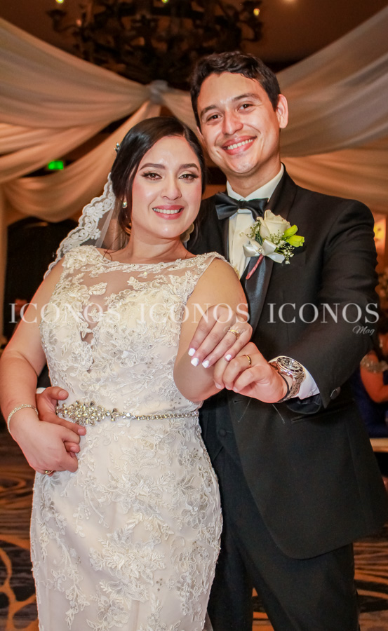 Denisse Romero y Ángel Claros