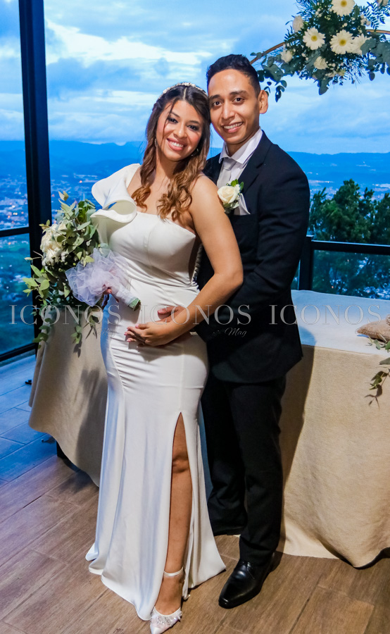 Joselyn Durón y Johan Sevilla