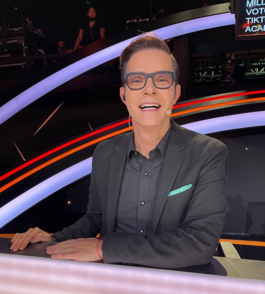 Crítica Cesia Sáenz La Academia TV Azteca octavo y noveno concierto