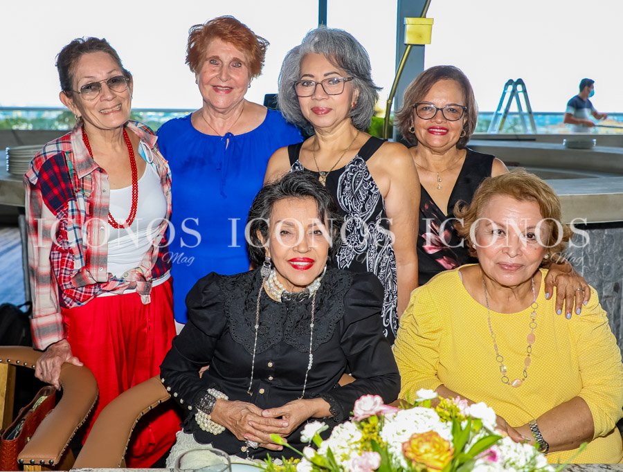 Cumpleanos Mary Mourra de Bendeck