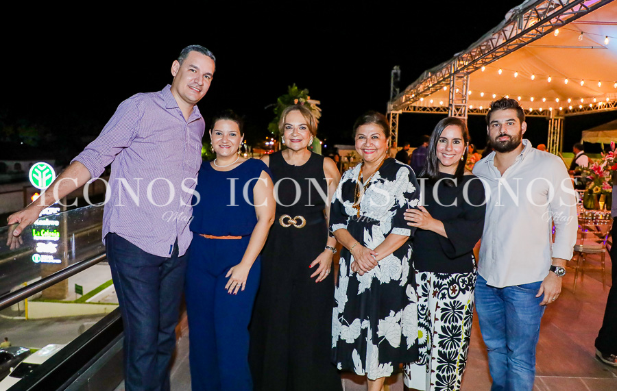 Cumpleaños María Elena Sikaffy de López