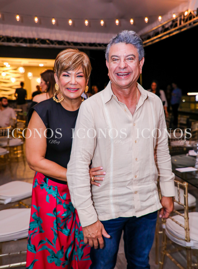 El 61 cumpleanos de Maria Elena Sikaffy de Lopez