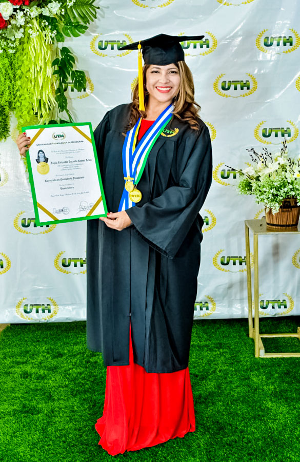 Graduacion 2022 UTH campus Puerto Cortes