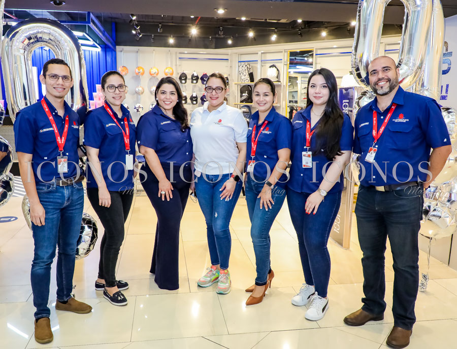 Inauguración 1001 Athletics Mega Mall San Pedro Sula