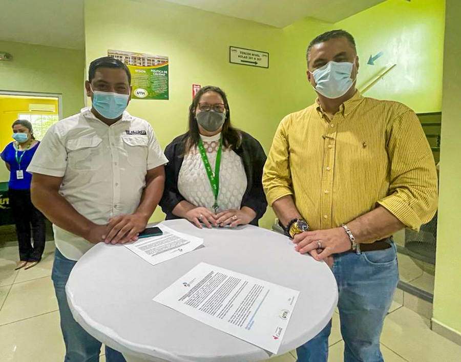 Inauguración incubadora de Empresas Oportunas by UTH Choluteca