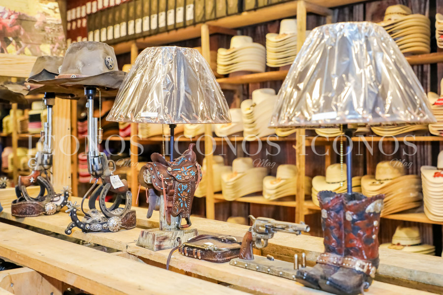 Inauguración tienda Wild West Mega Mall