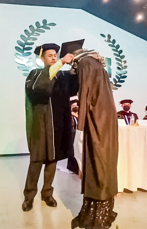 La 23 graduación UTH campus El Progreso