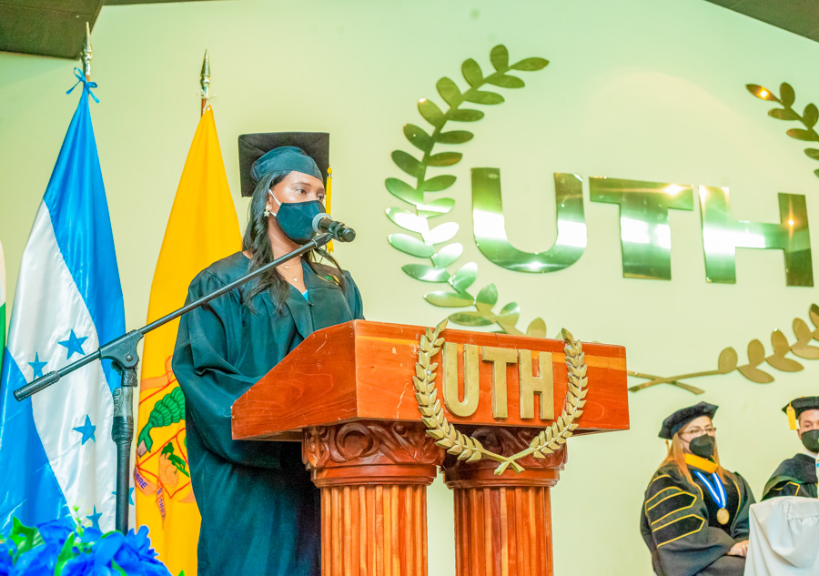 La 23 graduación UTH campus El Progreso, Honduras