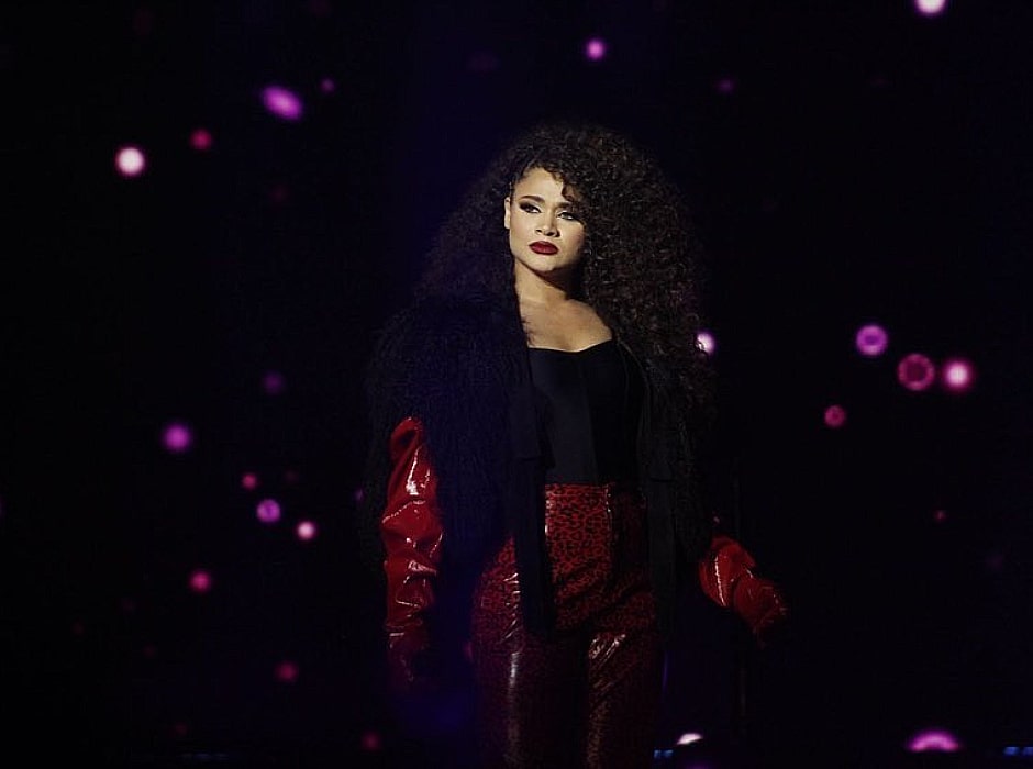 Crítica Cesia Sáenz La Academia TV Azteca decimo y onceavo concierto