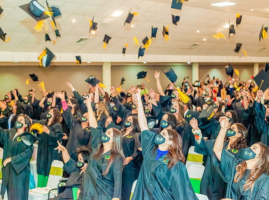 La 23 graduación UTH campus El Progreso, Honduras