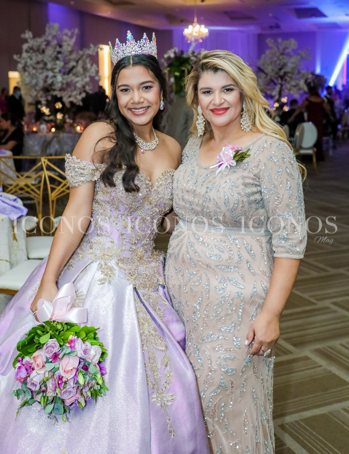 Quince años Sophia Isabella Altamirano Castro