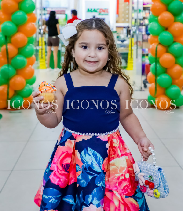 Reinauguración tienda Macdel Plaza Pedregal