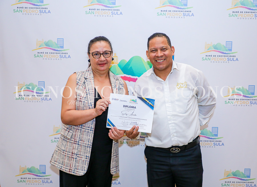 Segunda promoción de meseros eventuales by Buró de Convenciones