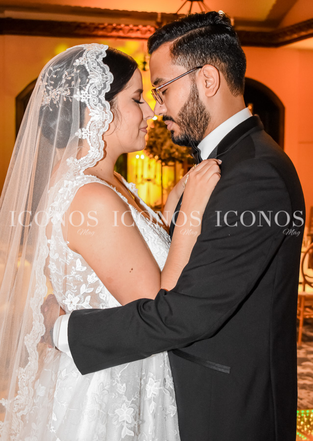 Grecia Caballero y Fernando Almendares