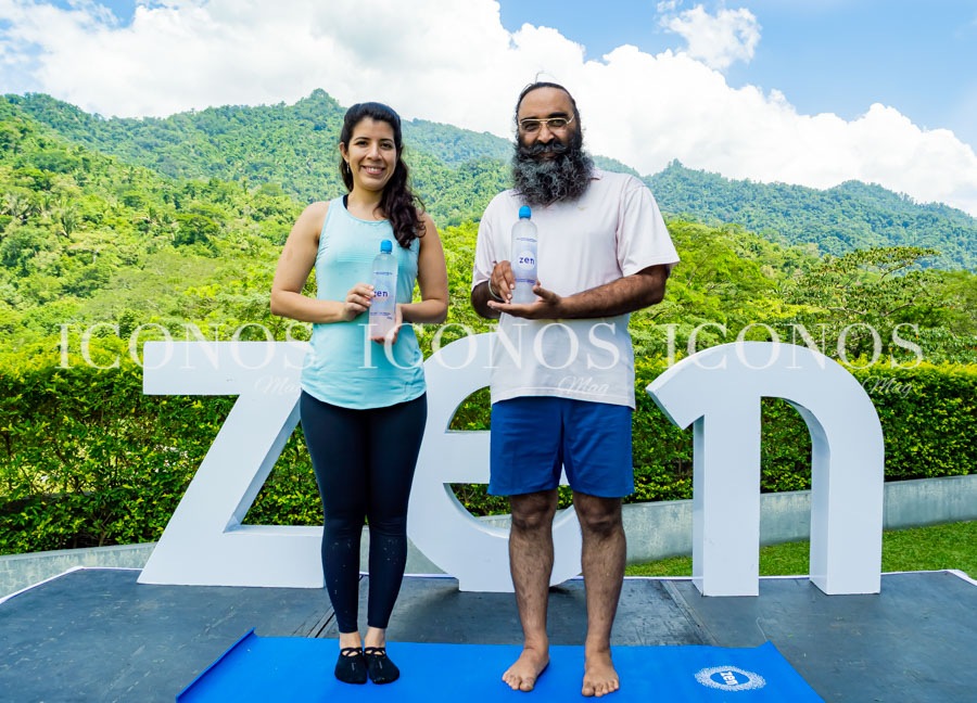 Clase de yoga India's Essence of Yoga 2022 Nuevos Horizontes Business Center San Pedro Sula Honduras