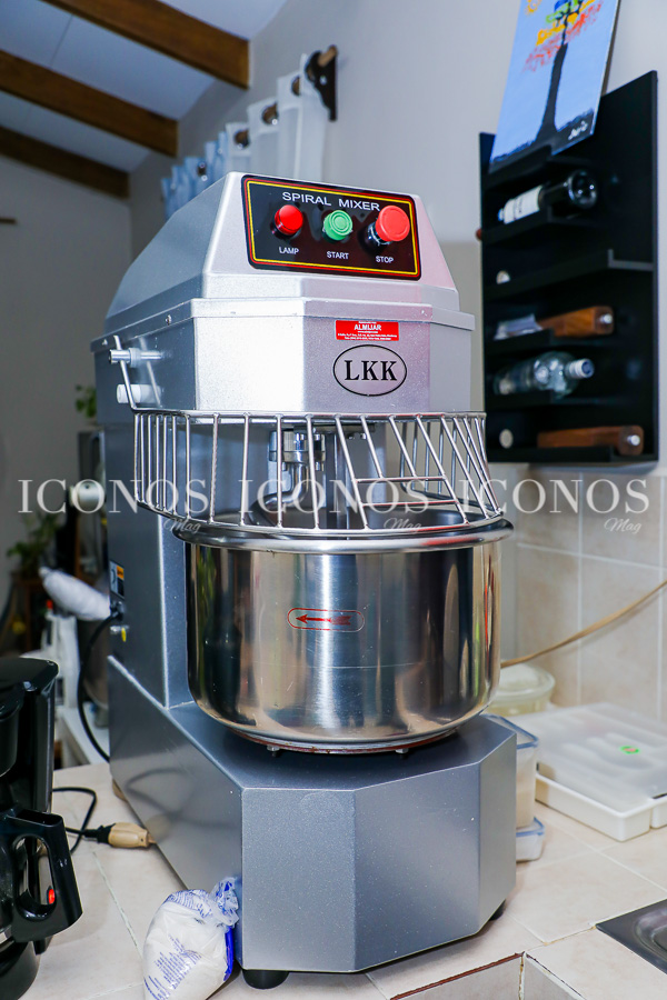 Panadería La Doña by Leslie Vega