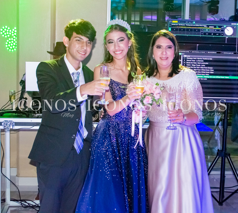 Quince años Isabella Hernández Urrutia