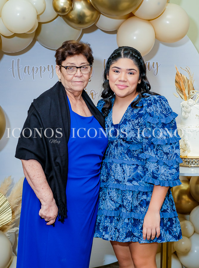 Quince años María José Banegas Mathis