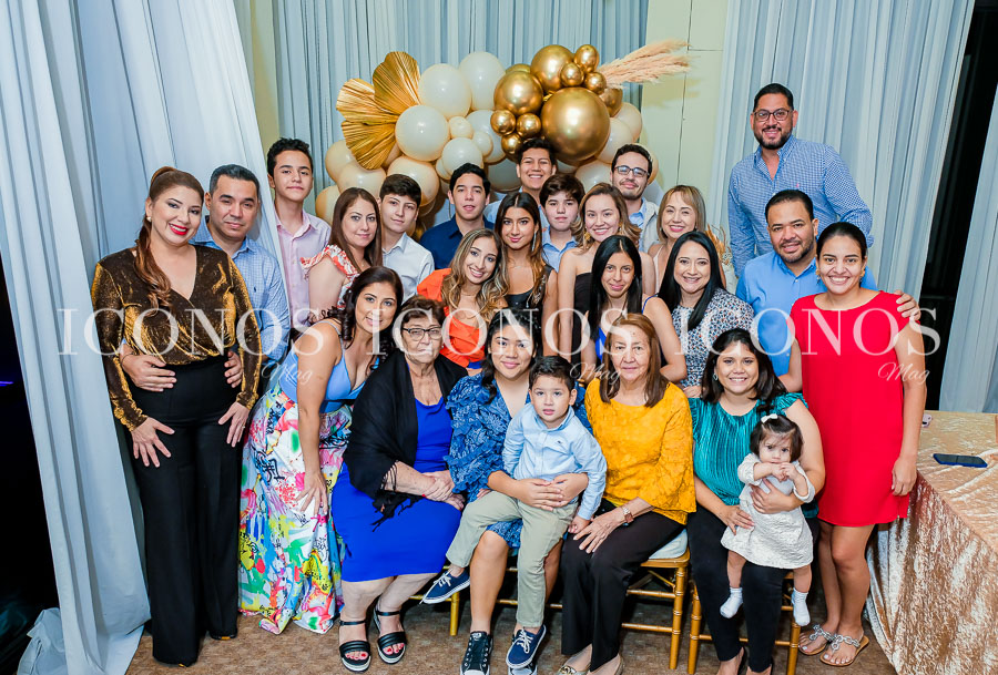Quince años María José Banegas Mathis