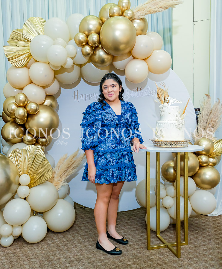 Quince años María José Banegas Mathis