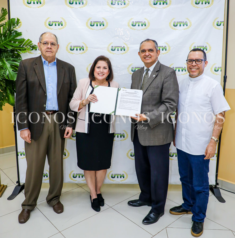 Becas para mujeres Aurora y Abraham Bueso by Laboratorios Bueso Arias
