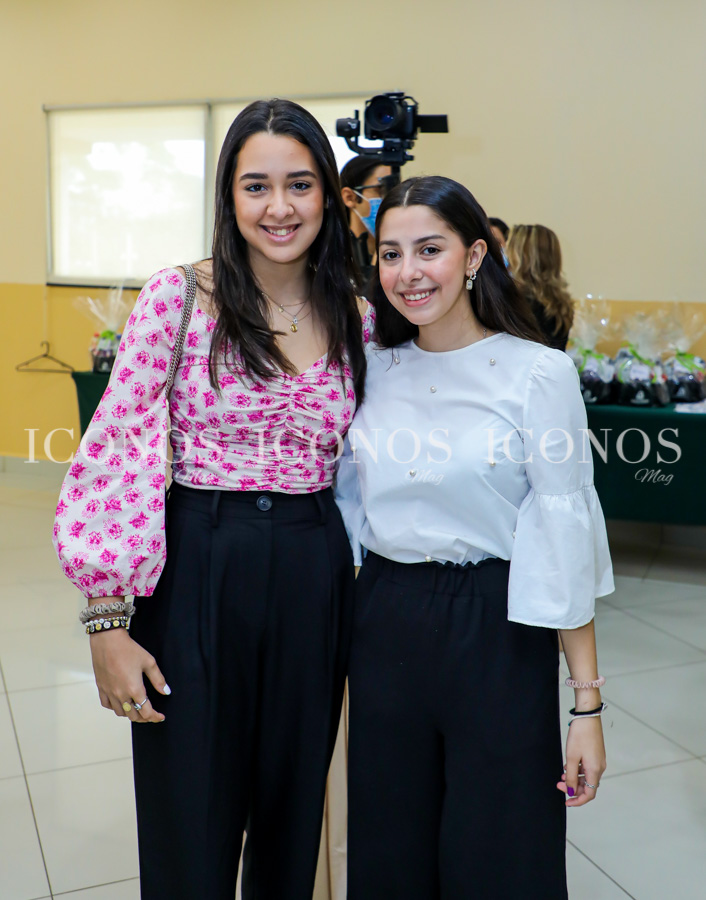 Becas para mujeres Aurora y Abraham Bueso