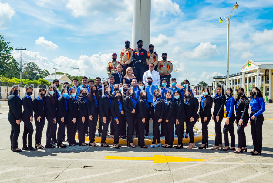 Día de la bandera 2022 por UTH campus San Pedro Sula Honduras