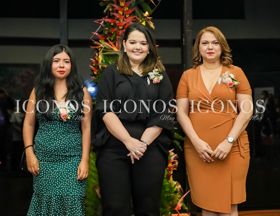 Exposición de pintura El arte y la paz en Honduras 2022 Asociación de Mujeres Artistas de Honduras Amah Banco del País Honduras