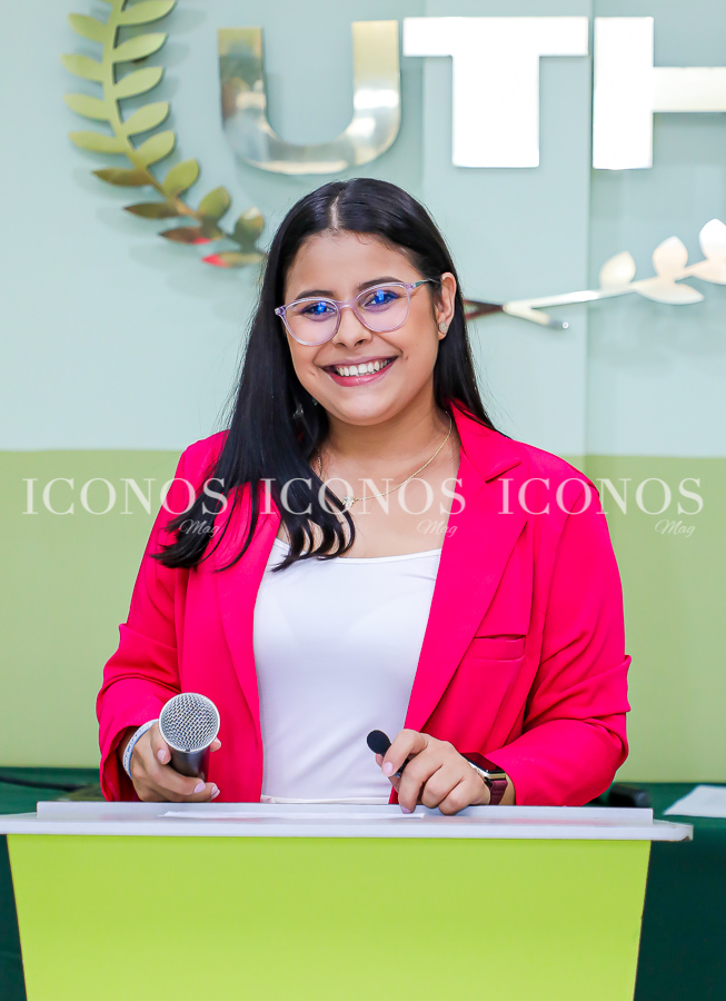 Formando Educadores 2022 by UTH San Pedro Sula Honduras