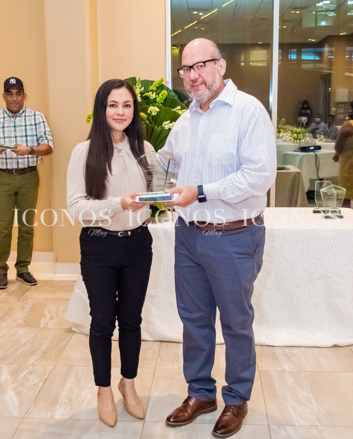 Grupo Flores Honduras celebra trayectoria de sus colaboradores