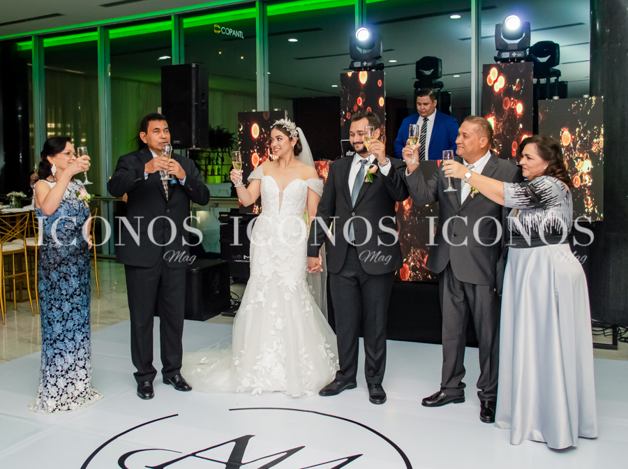 Boda Alejandra Flores y Marvin Posas