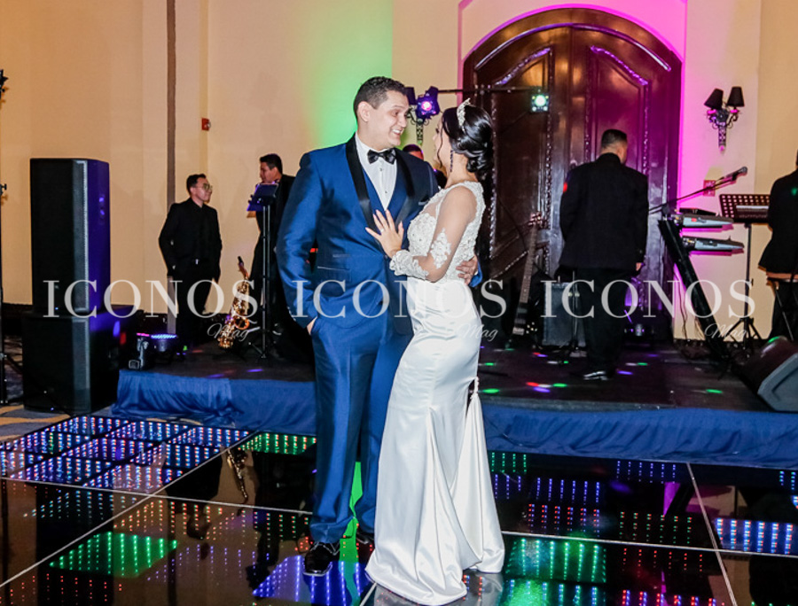 Erika Navarro y Reynaldo Narváez