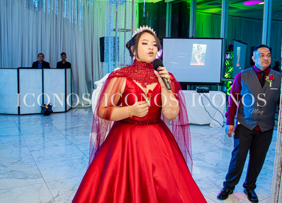 Amy Vanessa Cobos Reyes