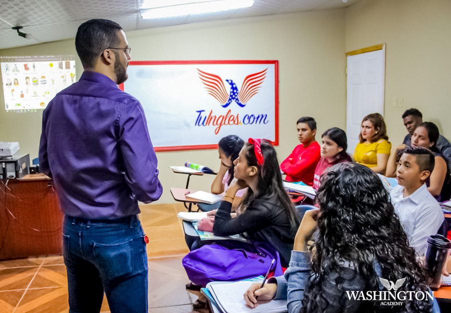 Curso de inglés by Washington Academy
