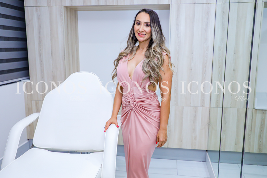 La inauguración de la clínica de la doctora Lilian Gonzales