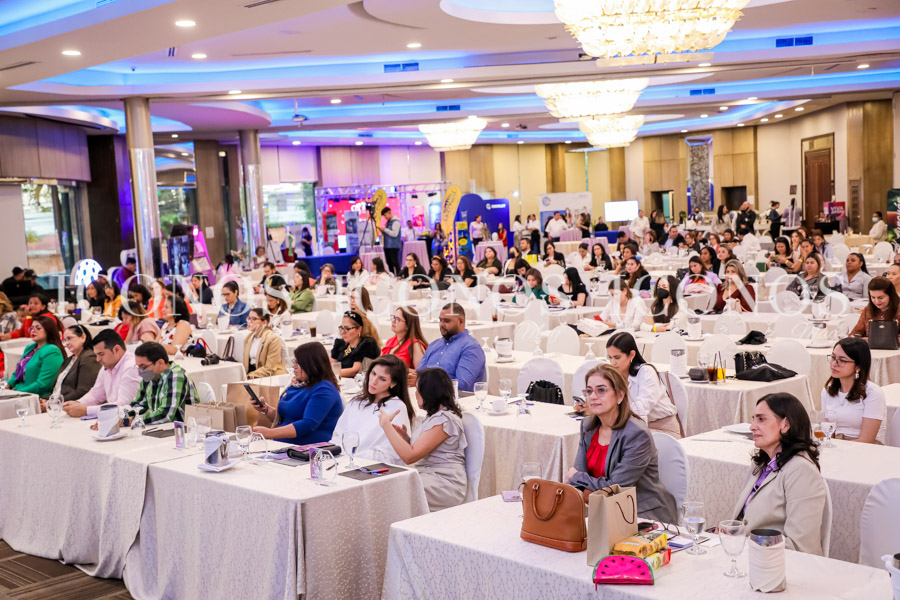 Maritza Soto de Lara panelista Mujeres Desafiantes 2022