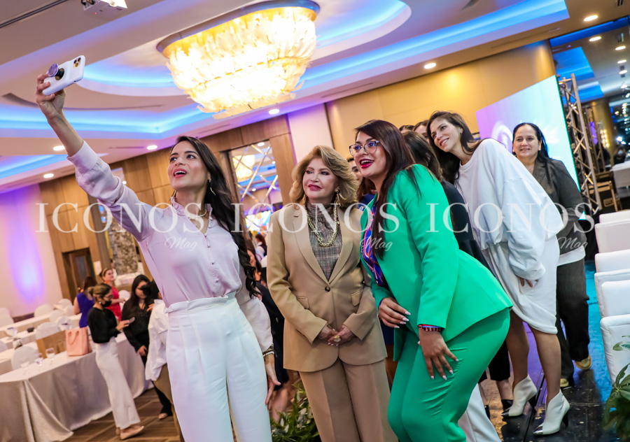 Maritza Soto de Lara panelista Mujeres Desafiantes 2022