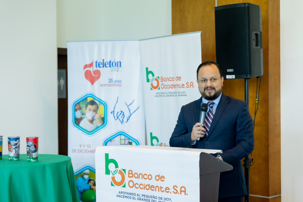 Vasos solidarios Teletón 2022 by Banco de Occidente Honduras