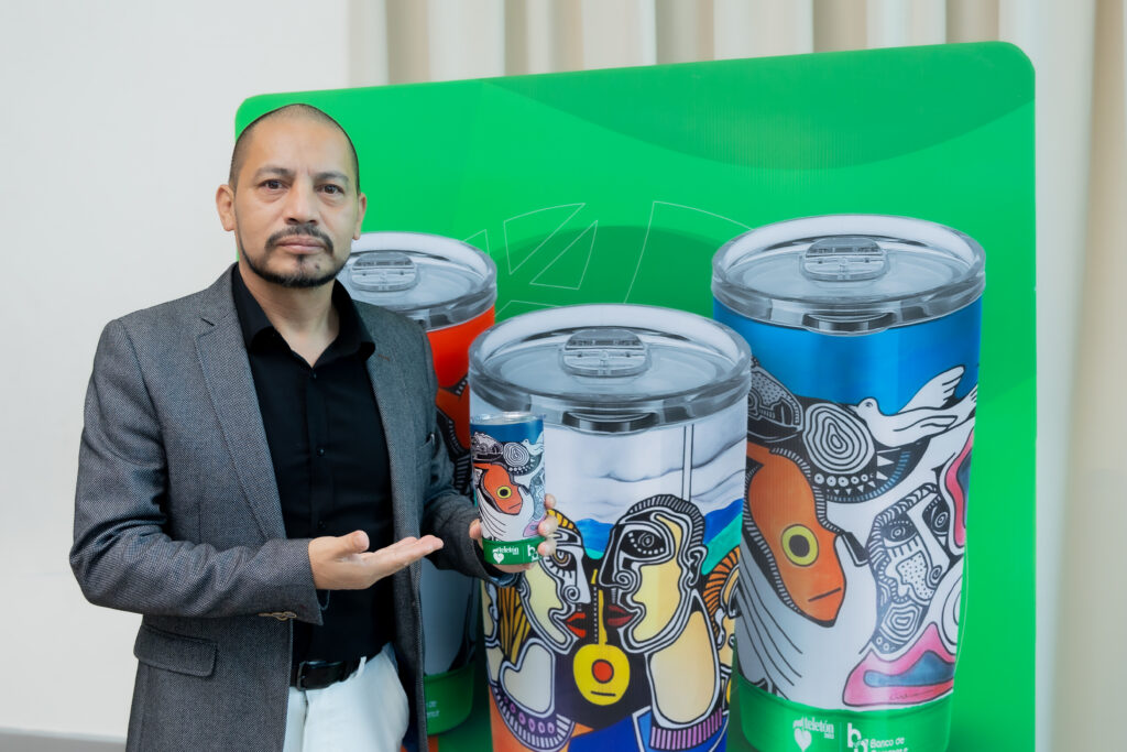 Vasos solidarios Teletón 2022 by Banco de Occidente Honduras