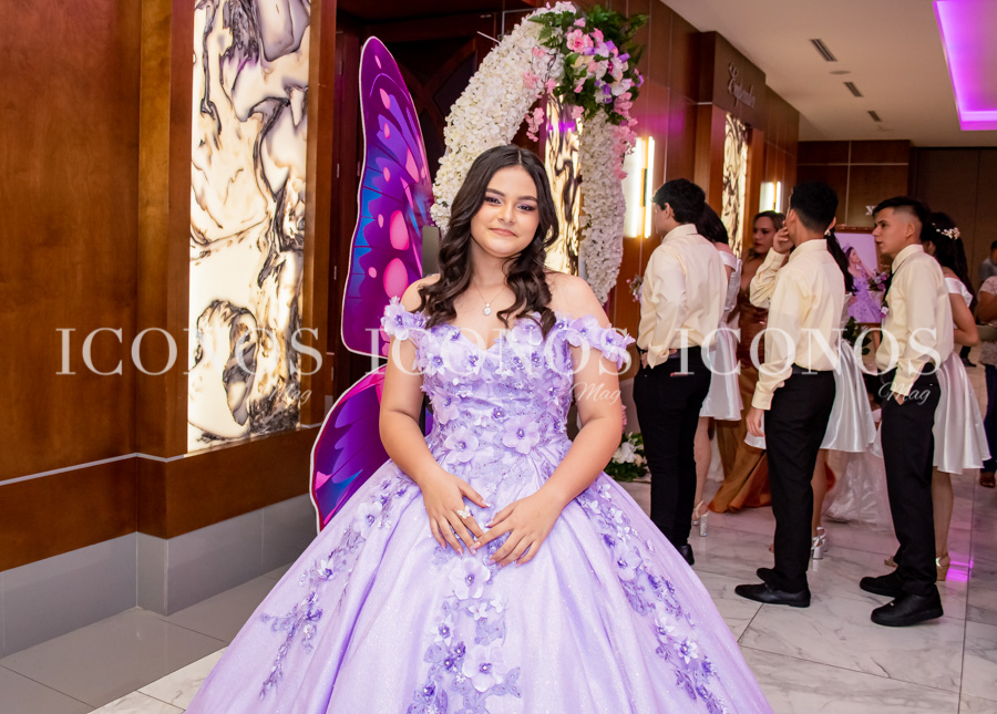 Quince anos Keren Alexandra Avelar Madrid