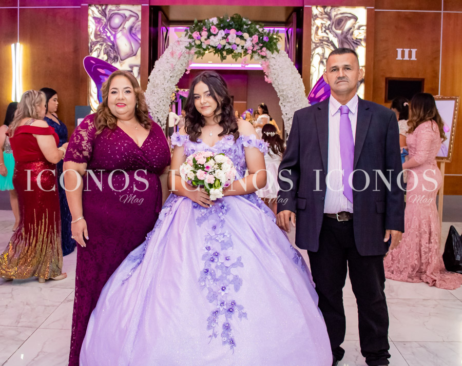 Quince anos Keren Alexandra Avelar Madrid