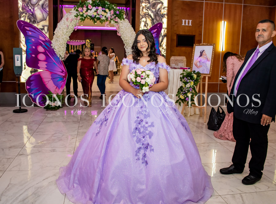 Quince anos Keren Alexandra Avelar Madrid