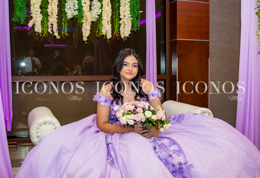 Quince anos Keren Alexandra Avelar Madrid